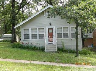 1202 Inwan St, Milford, IA 51351