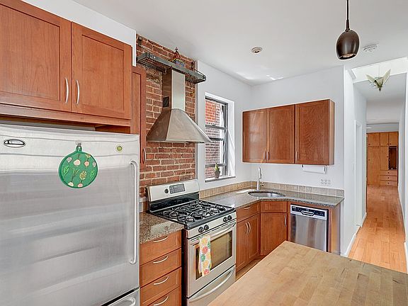 5th image of 989 Amsterdam Ave APT 5B