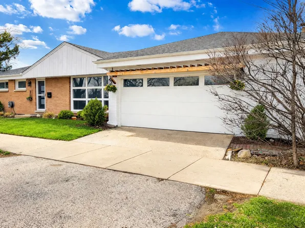 6803 N Keeler Ave, Lincolnwood, IL 60712