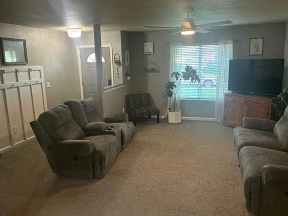 4th image of 3532 Barkwood Dr