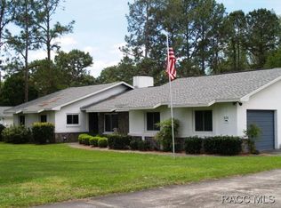 626 N Venturi Ave, Crystal River, FL 34429