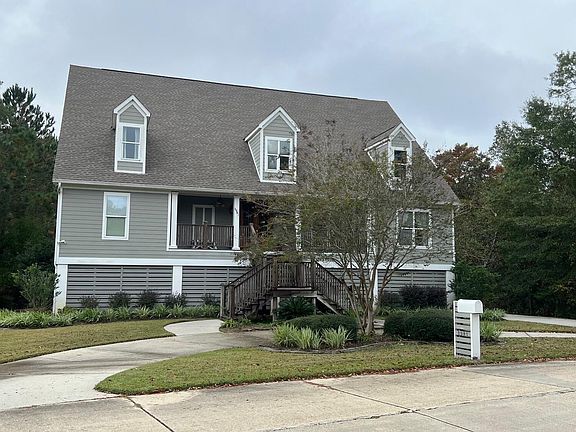3rd image of 3981 Riverview Dr