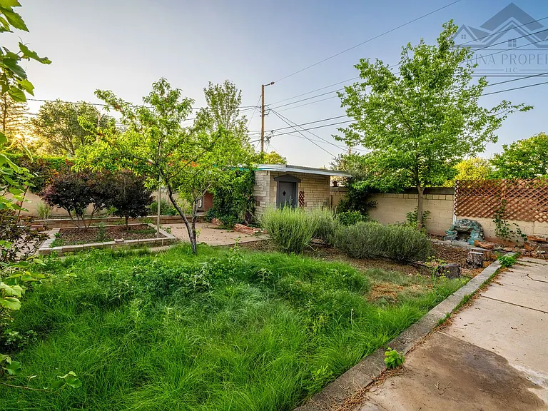 1814 Tewa Rd — Photo 6