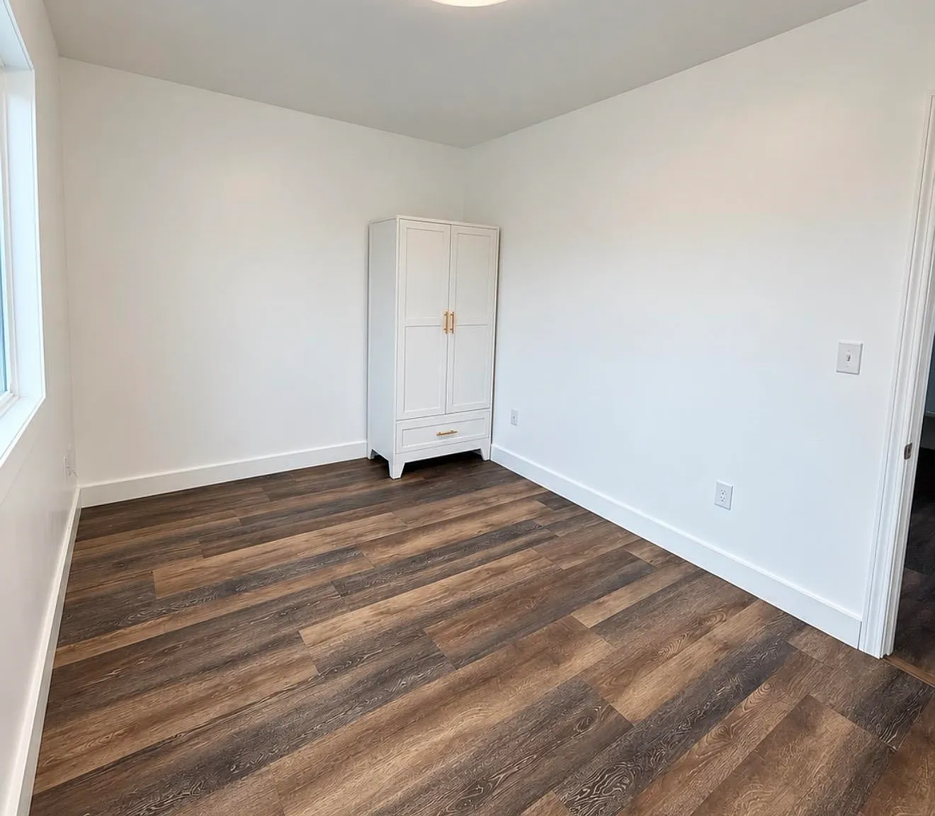 1 bed, 406 sqft, $2,300 — Photo 3