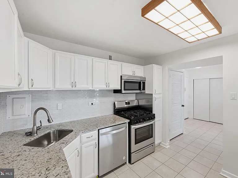 5340 Holmes Run Pkwy #704 — Photo 13