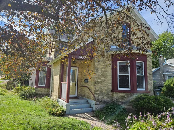 402 W Carroll St, Portage, WI 53901