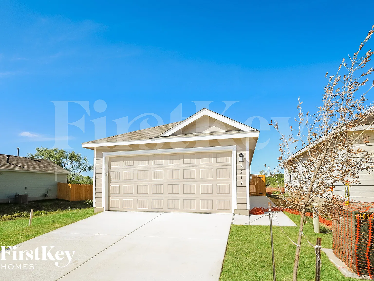 3 bed, 2.0 bath, 1018 sqft, $1,420 — Photo 1
