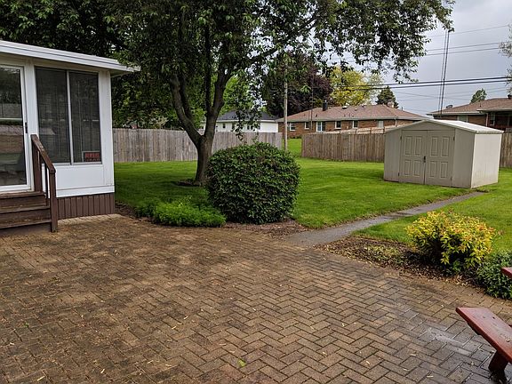 2nd image of 1183 Blatt Blvd