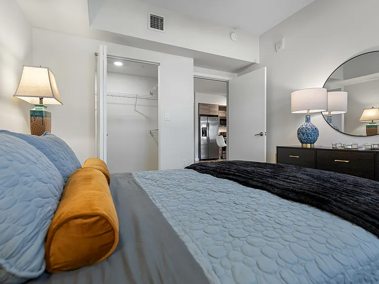 Bella Vista Apartments — Photo 11