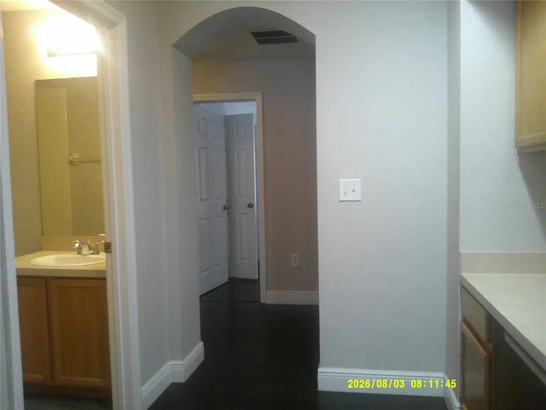 3098 Ashland Ln N — Photo 38