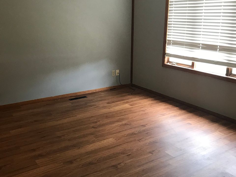 2nd image of 1474 Fernwood Dr