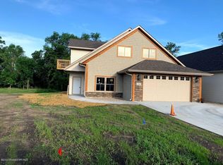 2186 Shady Ln, Detroit Lakes, MN 56501
