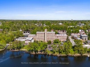 1 Rosamond St E #107, Mississippi Mills, ON K0A1A0