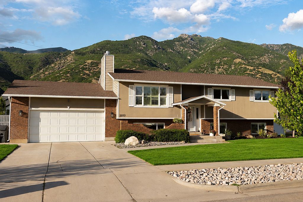 2232 E Eastwood Blvd - Property Image