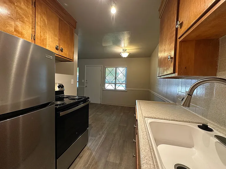 Must See Community in River Park Community ~ East Sac Area — Photo 9