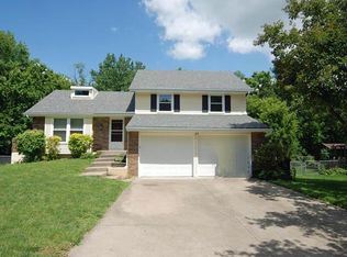 813 Kingston Ct, Liberty, MO 64068