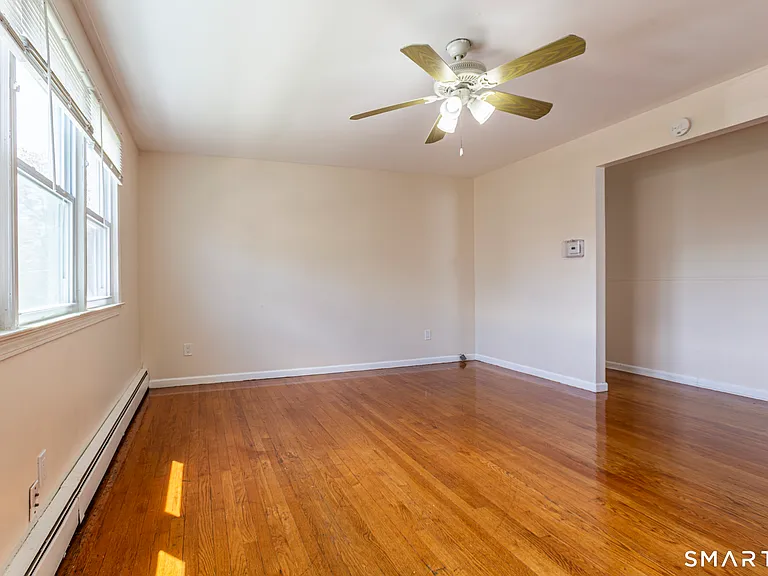 117 Elizabeth Ann Dr — Photo 8