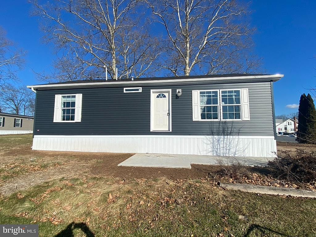 215 Green Hill Dr, Green Lane, PA 18054 Zillow
