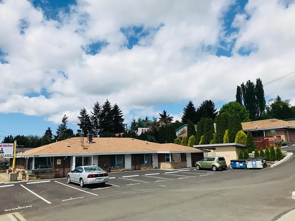 8042 NE Bothell Way