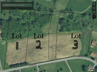 200 Kozy Korner Rd, Valencia, PA 16059