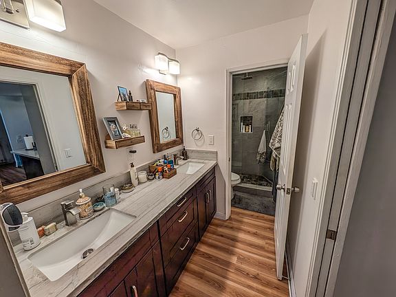 3rd image of 4600 Lamont St Unit 4-127