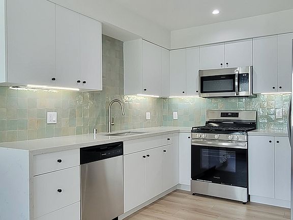 2nd image of 3442 S Centinela Ave APT 2