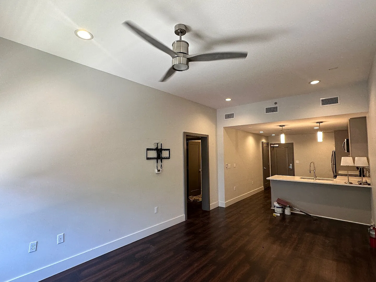 Modern 2-Bed, 2-Bath with In-Unit Laundry + Off-Street Parking on S Norman C. Francis Pkwy — Photo 4