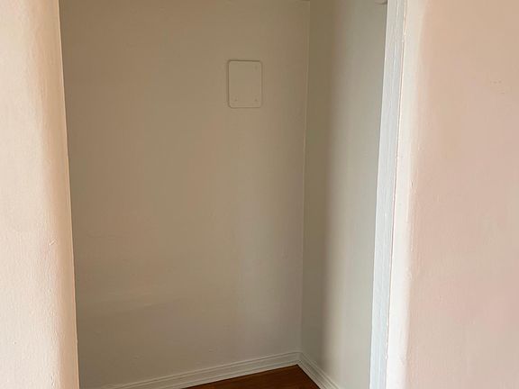 4th image of 2268 W 14th St #D09520810