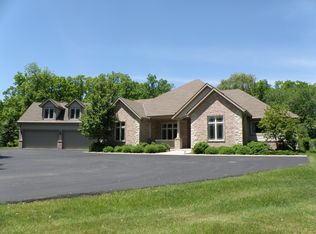 18400 Pleasant St, Brookfield, WI 53045