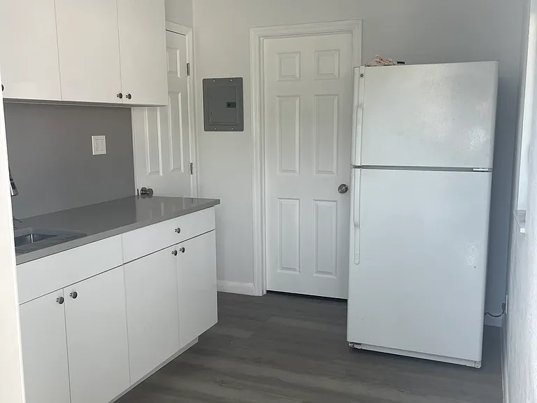 NW 26th Ave — Photo 3