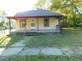2143 SW Fillmore St, Topeka, KS 66611