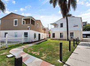 1647 1/2 Carmona Ave, Los Angeles, CA 90019