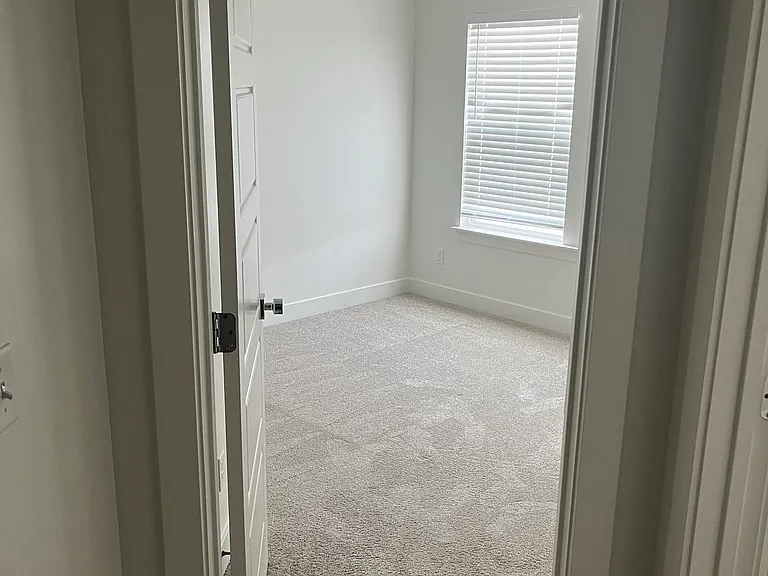 976 W Coral Charm Way — Photo 3