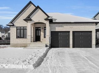 956 Eagletrace Dr, London, ON N6G3X9