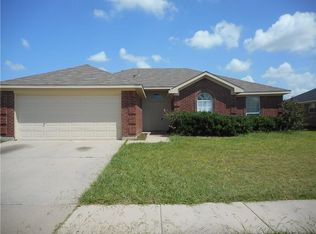 1511 Loveland Dr, Arlington, TX 76018