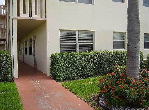 Home For Sale In Century Village