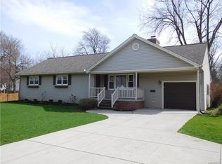 45 Edward St, Williamsville, NY 14221