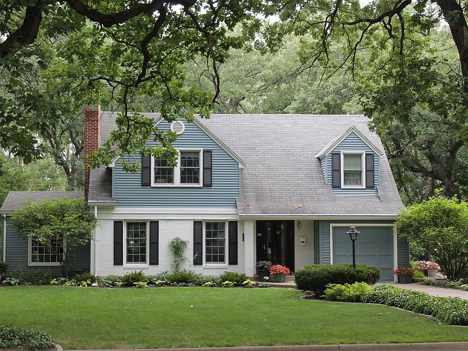2nd image of 7052 Oak Grove Blvd