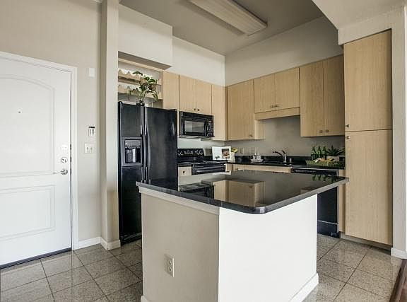 2nd image of 3225 Turtle Creek Blvd APT 916