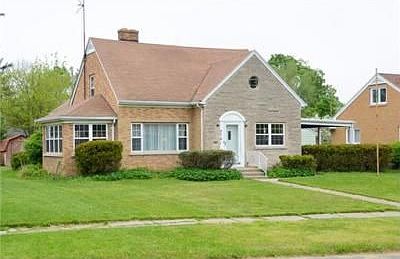 2nd image of 2701 Erskine Blvd