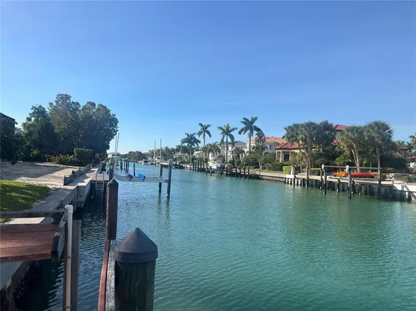 464 Meadow Lark Dr, Sarasota, FL 34236