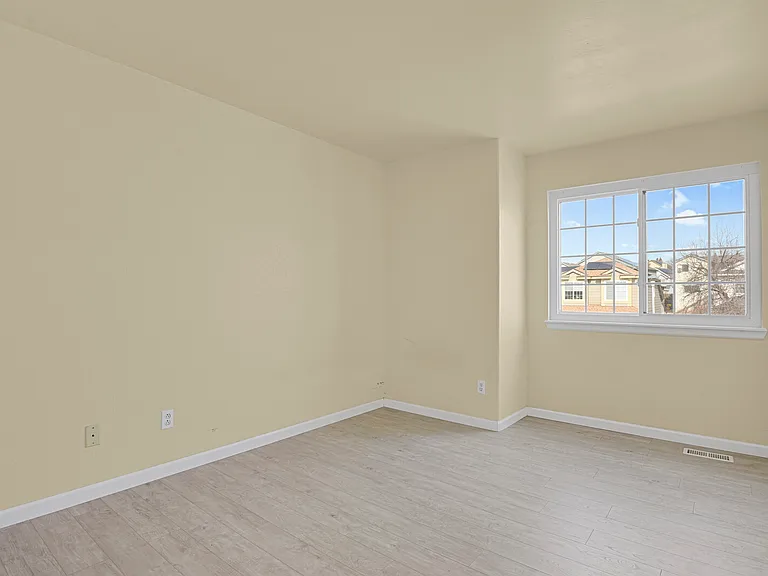 2585 S Truckee Way — Photo 17