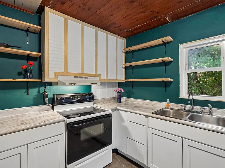 810 Velma Ln — Photo 18