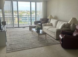 1 Key Capri APT 604W, Treasure Island, FL 33706