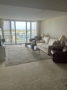 1 Key Capri APT 604W, Treasure Island, FL, 33706