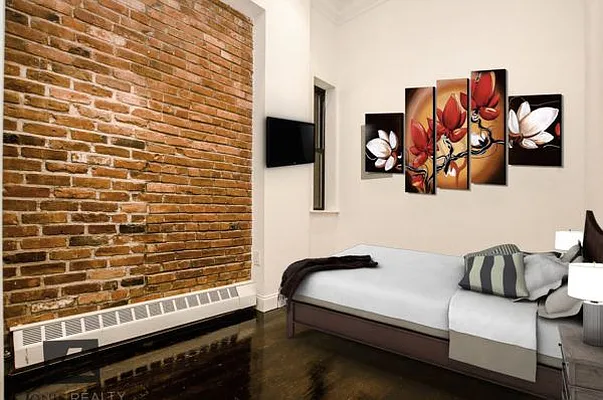 Rented by Jonis Realty | media 13