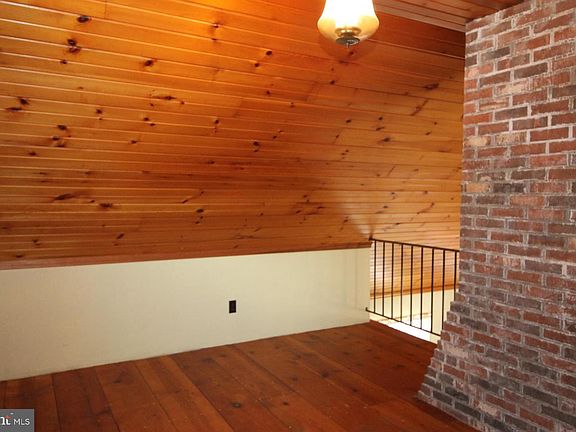 5th image of 5010 Wards Chapel Rd