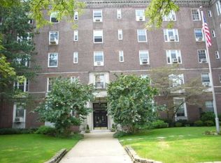 6810 108th St APT 2G, Forest Hills, NY 11375