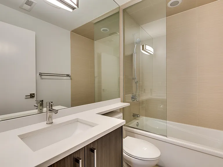 3201 W Wabansia Ave #4A — Photo 12