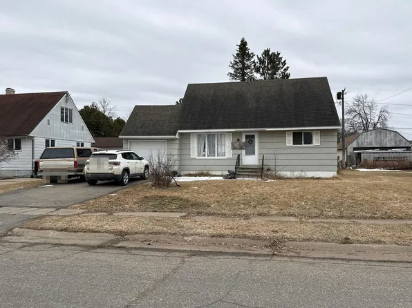 212 Arlington Rd, Hoyt Lakes, MN 55750